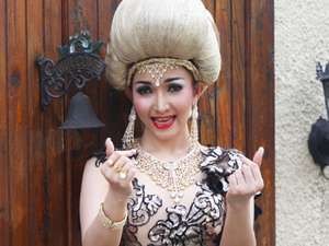 Roro Fitria Cari Jodoh di Pernikahan Gibran-Selvi