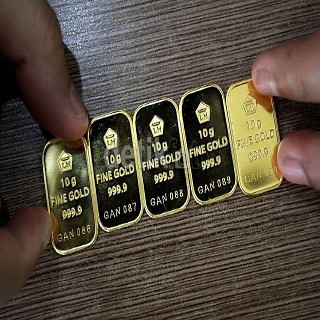 Emas Batangan Antam Rp 555.000/Gram, Naik Rp 2.000