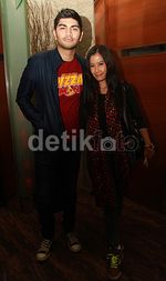 Ehm... Ardina Rasti Lengket dengan Gandhi Fernando