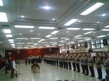 Lantik 8 Kapolda, Kapolri Minta Tingkatkan Soliditas dan Bekerja Profesional