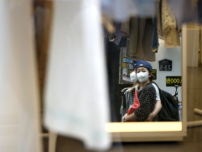 Warga Korsel Bermasker untuk Cegah MERS