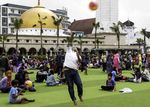 Asyiknya Bermain di Taman Alun-alun Bandung
