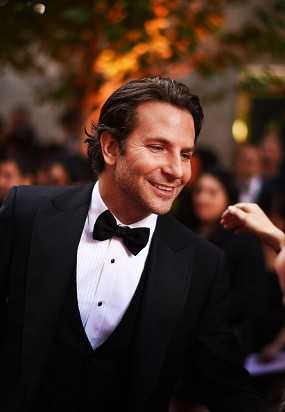 Ganggu Privasinya dengan Irina Shayk, Majalah Prancis Dituntut Bradley Cooper