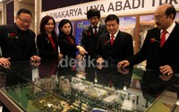 Saham yang dilepas rencananya akan ditawarkan dengan harga Rp 900-1.300 per lembar saham sehingga target penerimaan dari aksi melepas saham ini menjadi sekitar Rp 215-310 miliar.