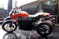 Presdir PT Garansindo Technologies Rieva Muchsin mengatakan, peluncuran Zero Motorcycle ini adalah bukti keseriusan Garansindo terhadap lingkungan. Sebab, motor listrik Zero ini tidak mengeluarkan polusi sama sekali.