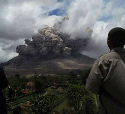 Gunung Sinabung 11 Kali Luncurkan Awan Panas Hari ini