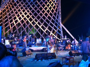 Dinginya Malam, Indahnya Bromo dan Merdunya Tulus Tutup Hari Pertama Jazz Gunung 2015