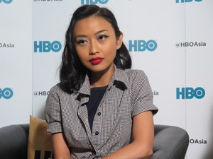Aimee Saras Senang Bisa Berdandan Hipster di Halfworlds