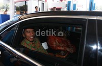 Presiden Jokowi didampingi Gubernur Jawa Barat Ahmad Heryawan saat mencoba Tol Cikopo-Palimanan.