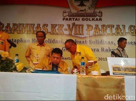 Akbar Tandjung Puji Priyo dan Mahyudin yang Datang ke Rapimnas Ical