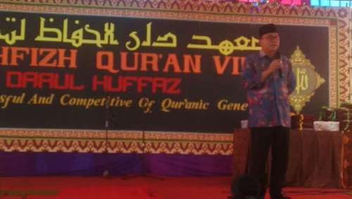 Sambangi Ponpes di Lampung, Ketua MPR Beri Semangat Santri Yatim