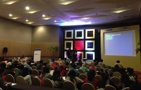 Ratusan Pelajar Antre Ikut Workshop Musik, Komik dan Video