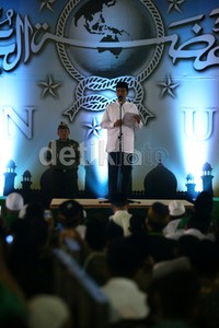 Jokowi memberikan sambutan.