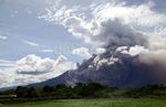 Gunung Sinabung Masih Awas