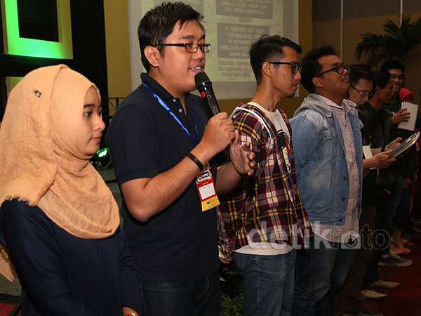 Siapa Cepat Dia Dapat! Anak Muda Surabaya Rebutan Ikut Kuis Bikin Komik Berhadiah di d'Preneur Siapa Cepat Dia Dapat! Anak Muda Surabaya Rebutan Ikut Kuis Bikin Komik Berhadiah di d'Preneur