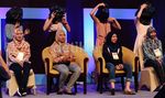 Aksi Dennis Adhiswara Saat Mengisi dPreneur Spesial Surabaya