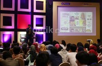 Setelah sempat booming di online, komik tersebut diterbitkan oleh Penerbit Bukune dengan judul 'Ngampus! Buka-bukaan Aib Mahasiswa'.