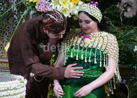 Diprediksi anak pertama keduanya berjenis kelamin laki-laki.