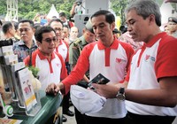 Jokowi meninjau stand. Ist/Rifki/Setpres/detikFoto.