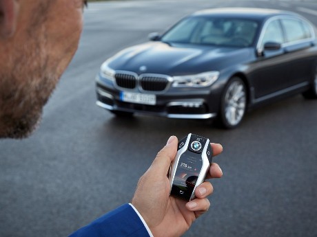 Intip Kecanggihan Mobilnya Para Bos dari BMW Yuk..