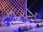Kolaborasi Musik dan Panorama Alam di Jazz Gunung 2015