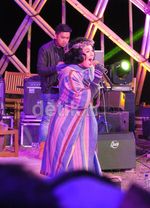 Tampil Energik, Andien Bawa Suasana Ceria di Jazz Gunung 2015