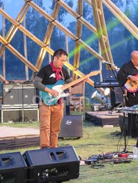 Setelah Jay & Gatra Wardaya dan Sum, giliran gitaris Tanah Air, Yuri Jo yang unjuk gigi. Yuri beraksi dengan format Yuri Jo Collective.