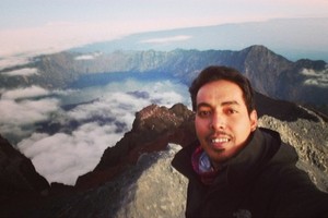 Belajar Cinta Indonesia, dari Chris Si Pemuda Ambon