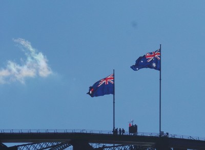 Manjat Jembatan, Begini Cara Menguji Adrenalin di Sydney
