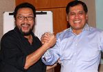 Tim Penjaringan Pilkada Kubu Agung dan Ical Bertemu