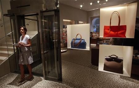 Louis Vuitton Cs Bebas Pajak Saat RI dan Singapura Bersaing Pesta Diskon Belanja