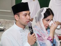 Suasana haru menyelimuti prosesi pengajian.