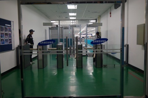 Menjelajahi Pabrik Ponsel Samsung di Cikarang