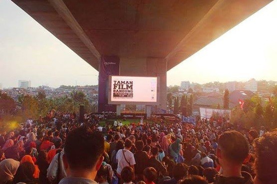 8 Taman Keren di Bandung yang Asyik Buat Nongkrong (2)