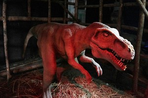 Rawr! Dinosarus Hidup Kembali di Jungleland