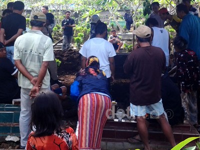 Persiapkan Kedatangan Jenazah Angeline
