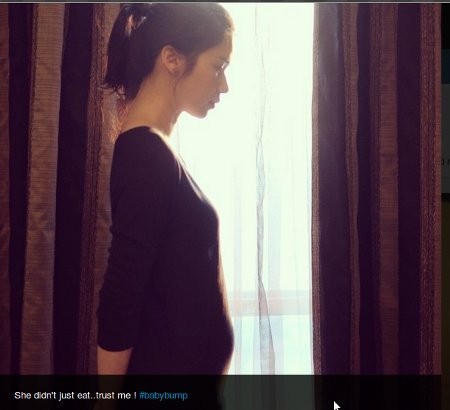 Selamat! Laura Basuki Hamil Anak Pertama