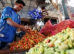 Jelang Ramadan Harga Cabai Kian Pedas