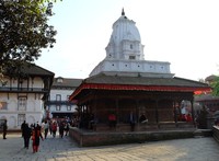 Mayoritas bangunan di Kathmandu Valley memang dalam kondisi memprihatinkan. Tak heran, hampir seluruh kota luluh lantak karena gempa. Semoga Kathmandu khususnya Durbar Square segera pulih dan bisa kembali dinikmati wisatawan (Sastri/detikTravel)