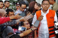 Anas mengaku senang saat dieksekusi KPK ke Lapas Sukamiskin. Mantan Ketua Umum Partai Demokrat itu menyebut lapas itu lebih baik daripada mendekam di rutan KPK. Pool/Lamhot Aritonang/detikFoto.