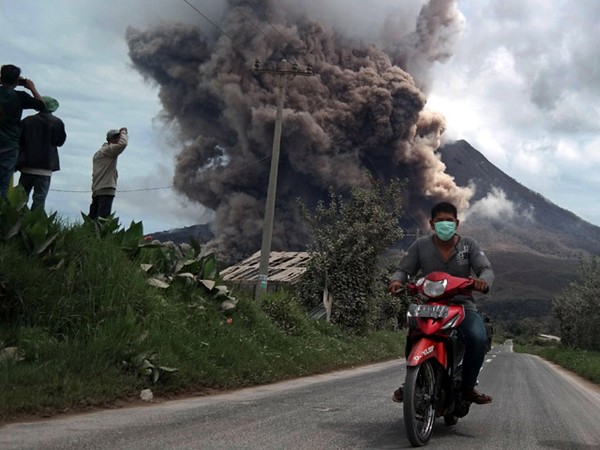 Gunung Sinabung Kembali Erupsi