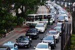 Jelang Tarawih Pertama, Kuningan Macet