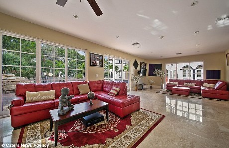 Ini Rumah Mewah dan Studio Rekaman Musisi Jason Derulo Rp 39 Miliar