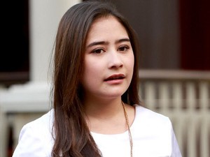 Prilly Latuconsina Kenang Syuting di Tengah Laut dan Cuaca Buruk