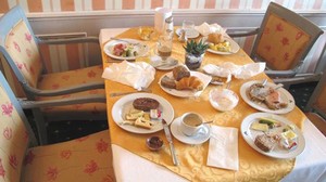 Pasang Gambar Anak Kelaparan, Hotel di Swiss Peringatkan Tamu untuk Berhenti Buang Makanan
