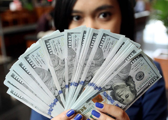 Subsidi BBM Dihapus, Kok Dolar Malah Jadi Rp 13.300?