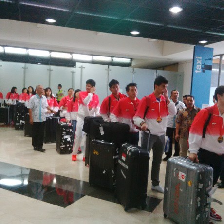 Menpora Jemput Rombongan Besar SEA Games di Cengkareng