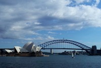 Salah satu foto yang harus ditangkap saat liburan ke Sydney adalah Sydney Opera House. Jika ingin mendapat angle yang cantik seperti ini, bisa mendatangi Mrs Macquaries Point (Shafa/detikTravel)