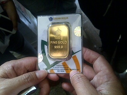 Harga Emas Batangan Antam Naik Rp 2.000/Gram