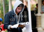 Aliando Tetap Ganteng Difoto Candid, Setuju Alicious?